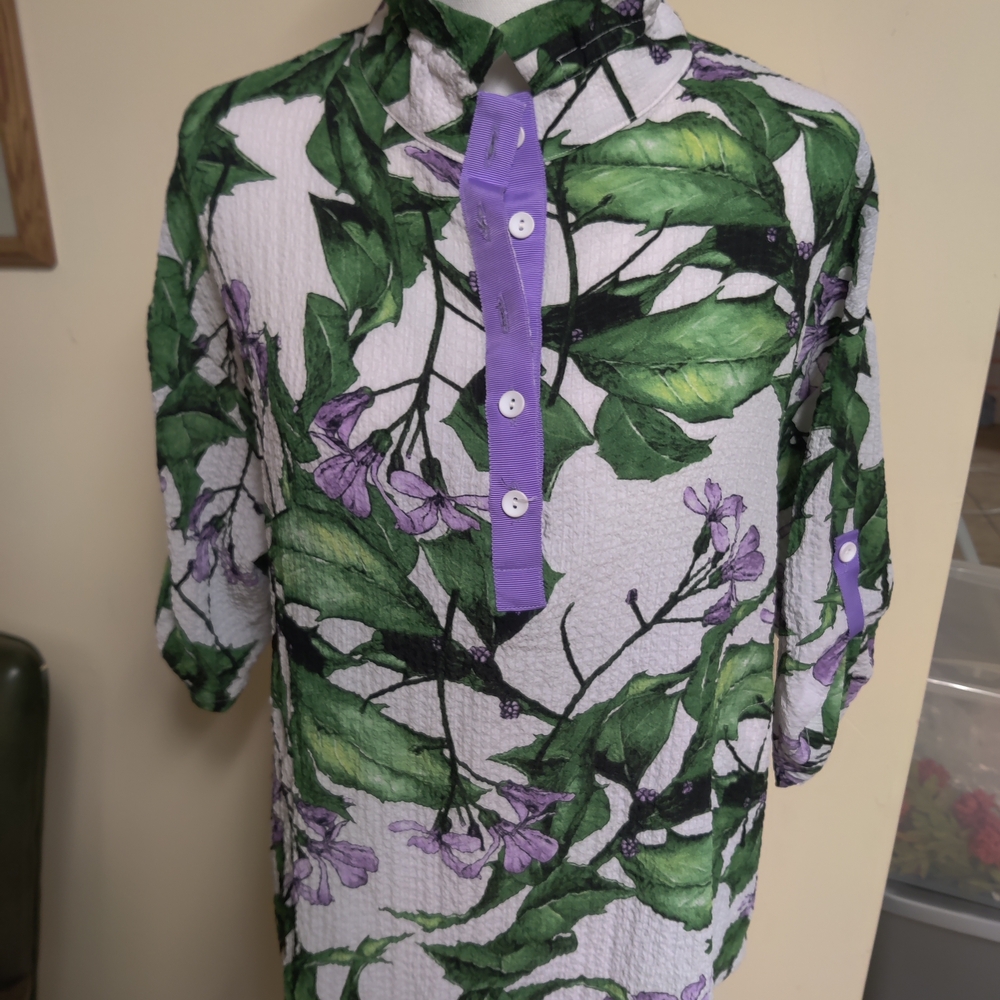 Terra SJ Apparel, Purple And Green Button Up Top Blouse Medium, 3/4 Sleeve